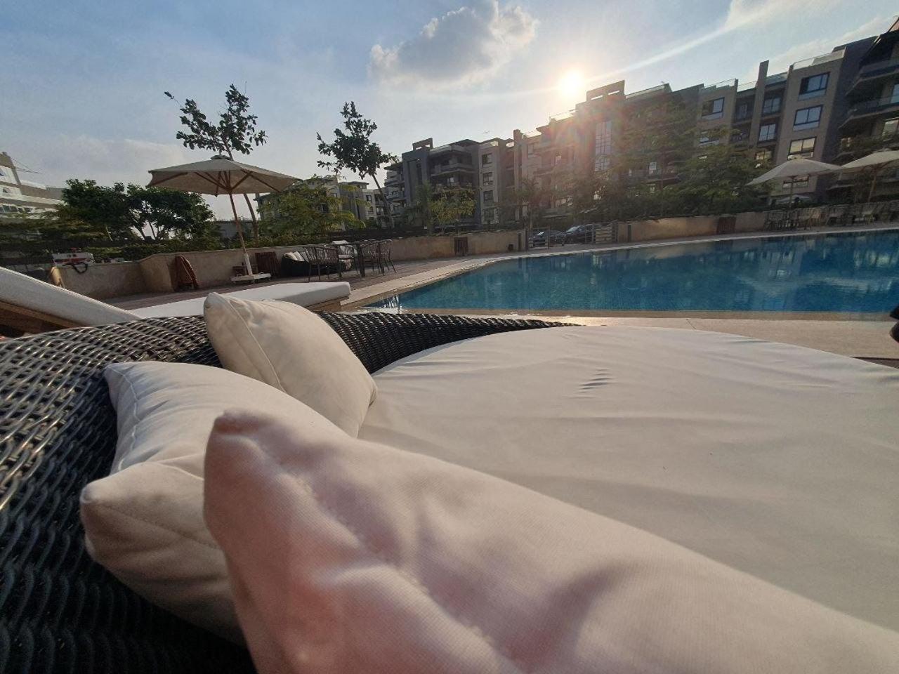 2br With Garden Pool Beside Auc By Kemetland Apartment *